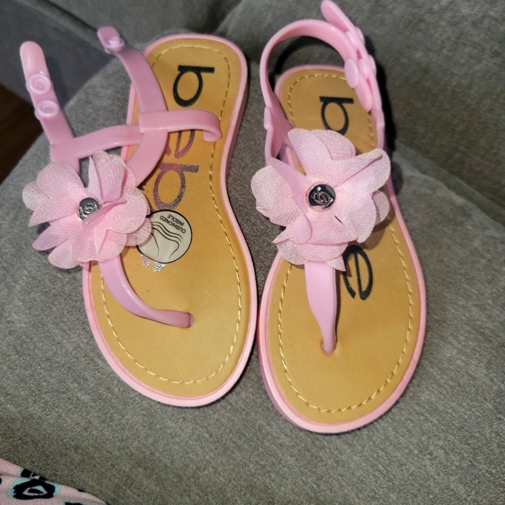 Brand new Bebe girls soft sandal Sz XL (11/12)